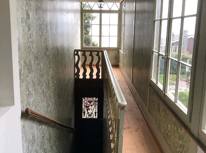 Oda ve Kahvaltı Pochon Gunten