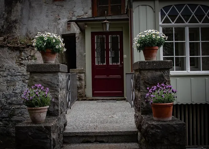 Oda ve Kahvaltı Pochon *