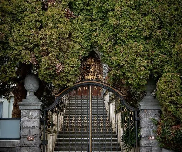 Oda ve Kahvaltı Pochon *